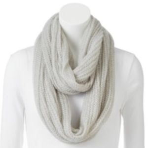 LC Lauren Conrad Light Gray Knitted Infinity Scarf